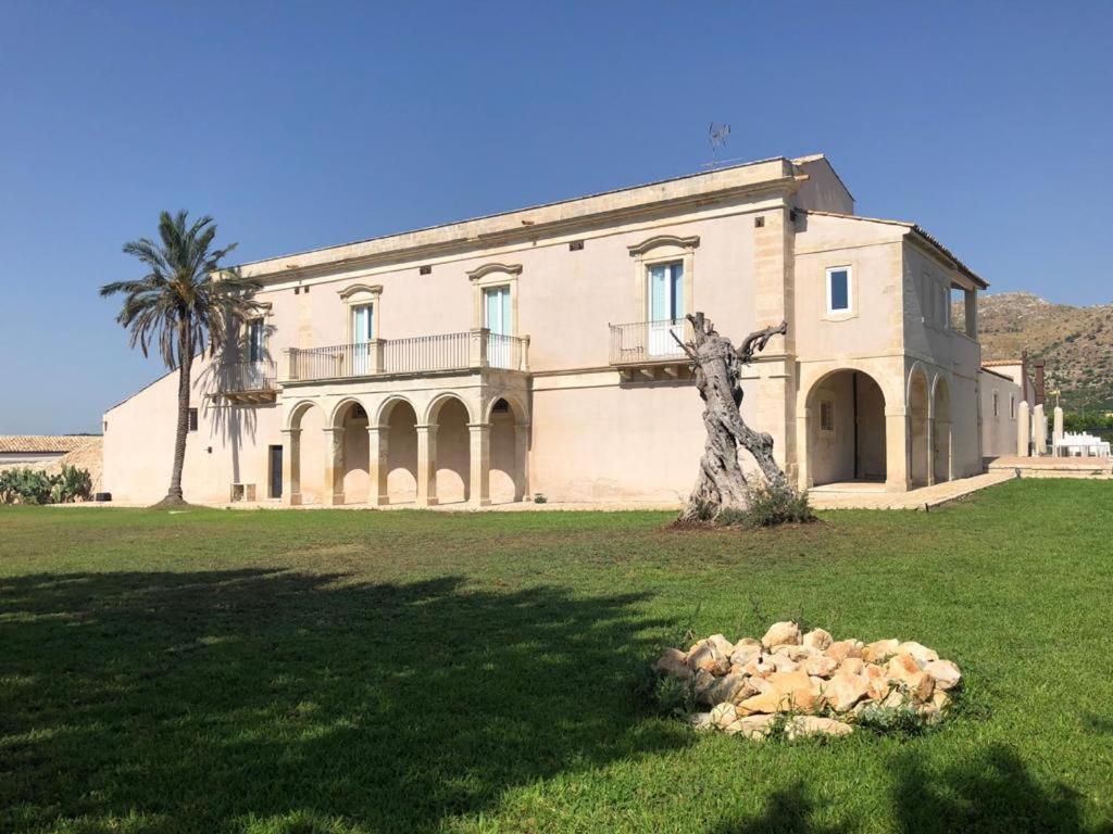 Ballium Luxury Relais Avola Exterior foto
