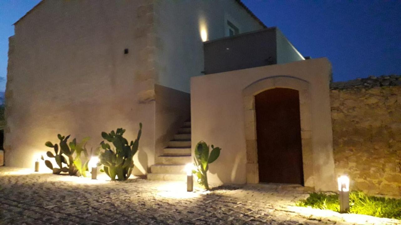 Ballium Luxury Relais Avola Exterior foto