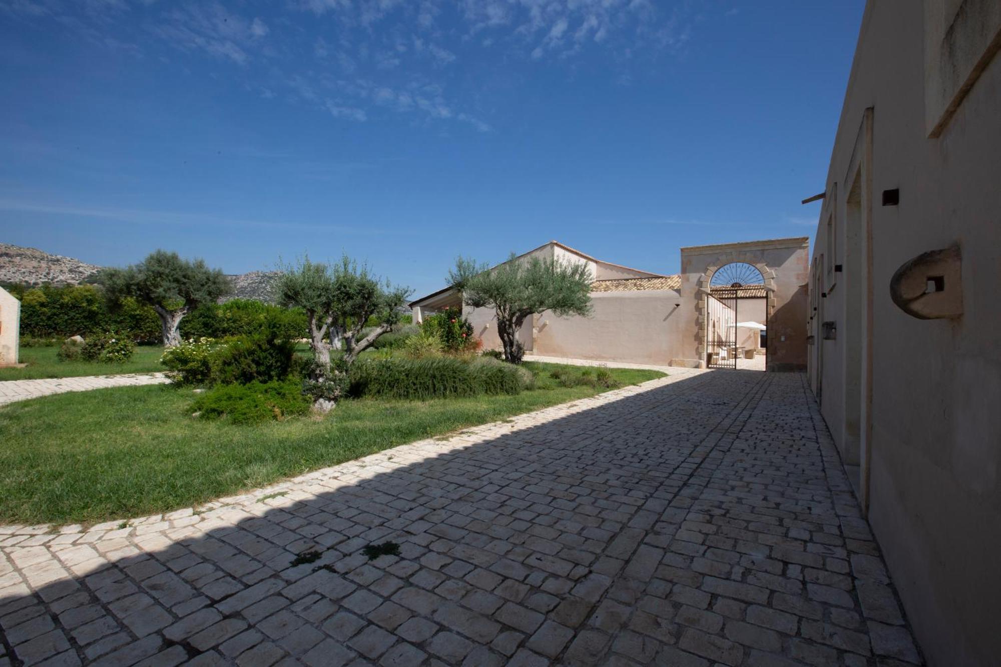 Ballium Luxury Relais Avola Exterior foto